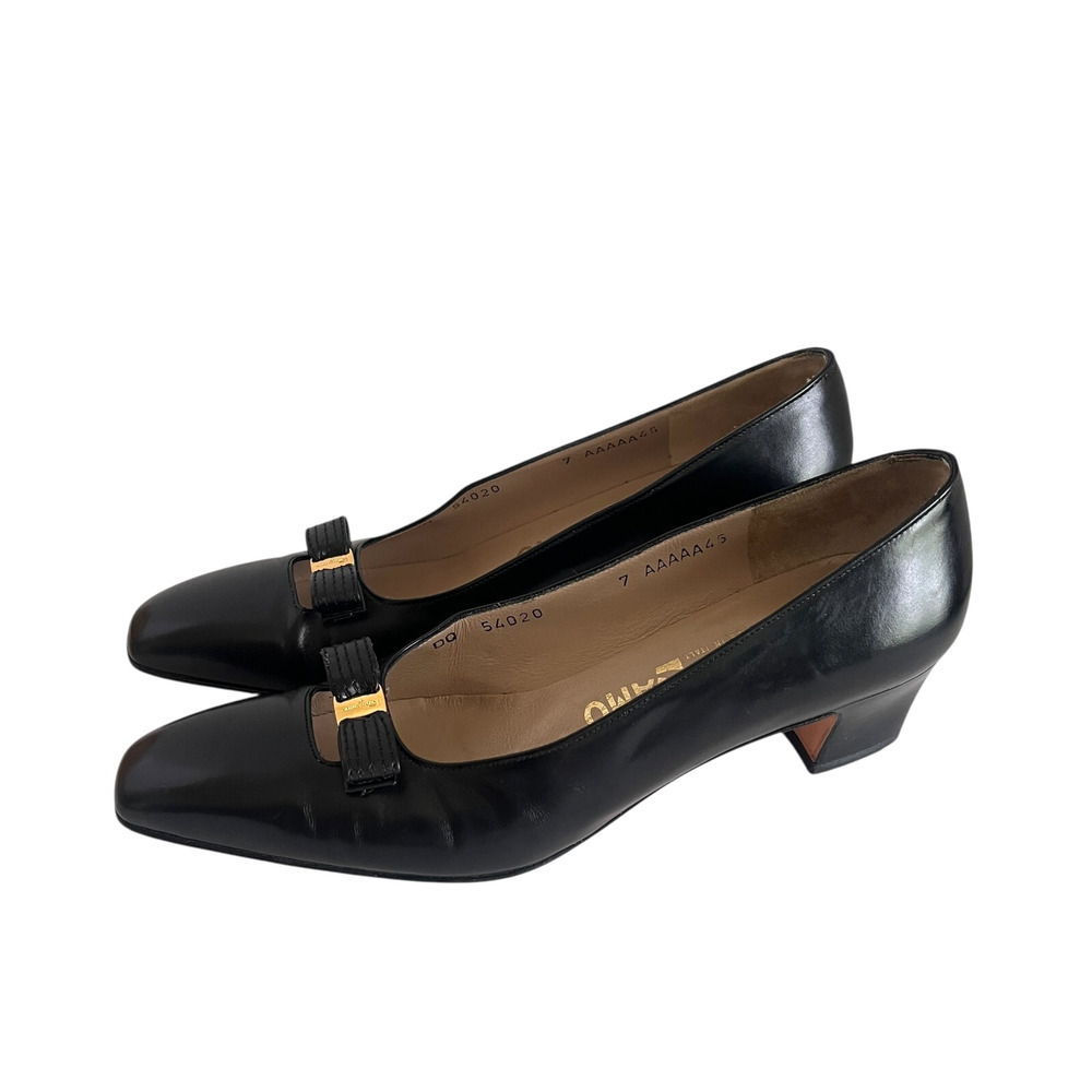 80s Vintage Salvatore Ferragamo Italian Bow Leather Pumps Size 7 Extra Narrow - Picture 2 of 12